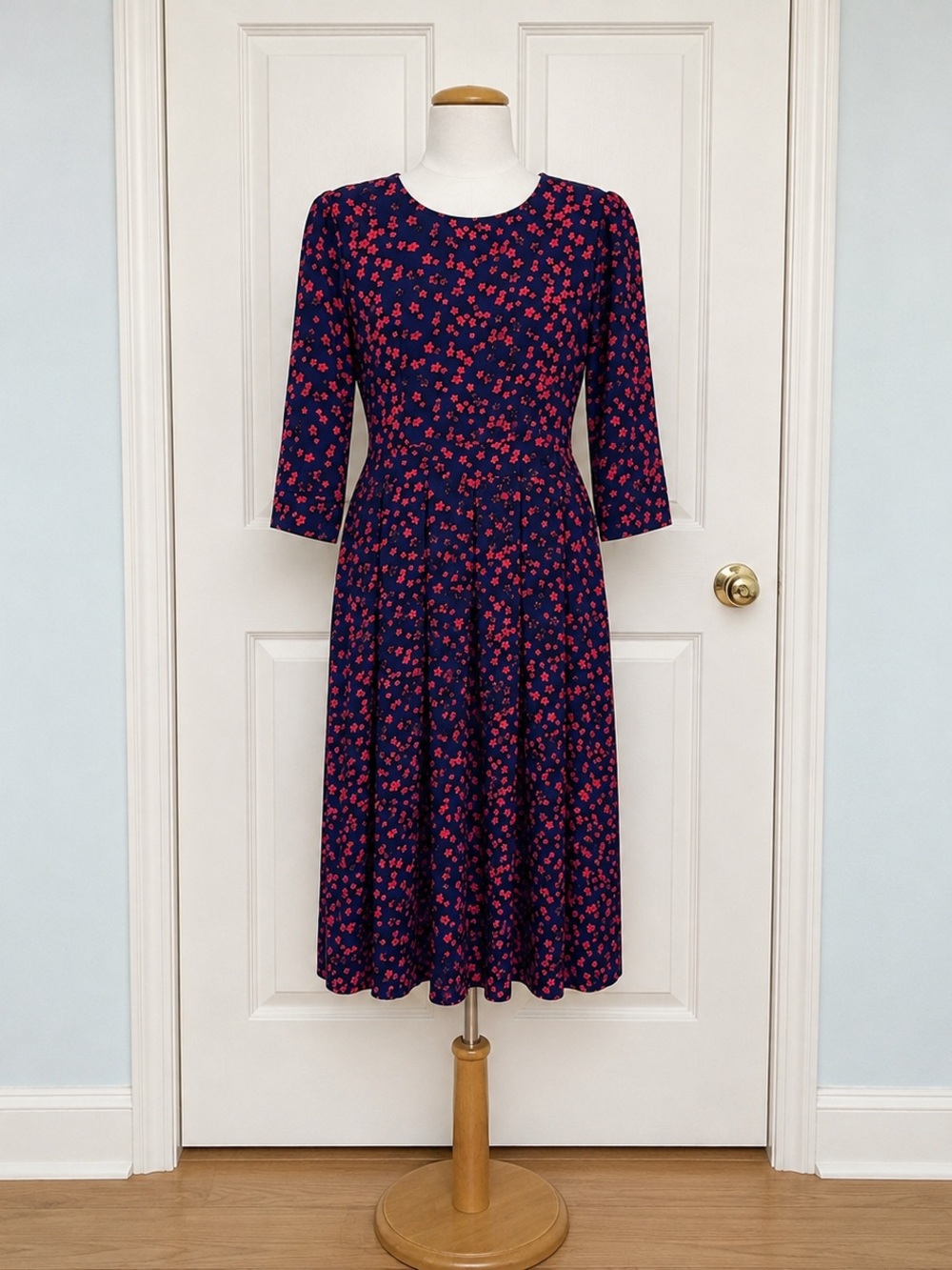 Navy & Pink Floral Midi Dress – 3/4 Sleeve Fit & Flare